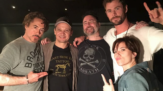 Qué significa el tatuaje que se han hecho los Avengers originales en la vida real